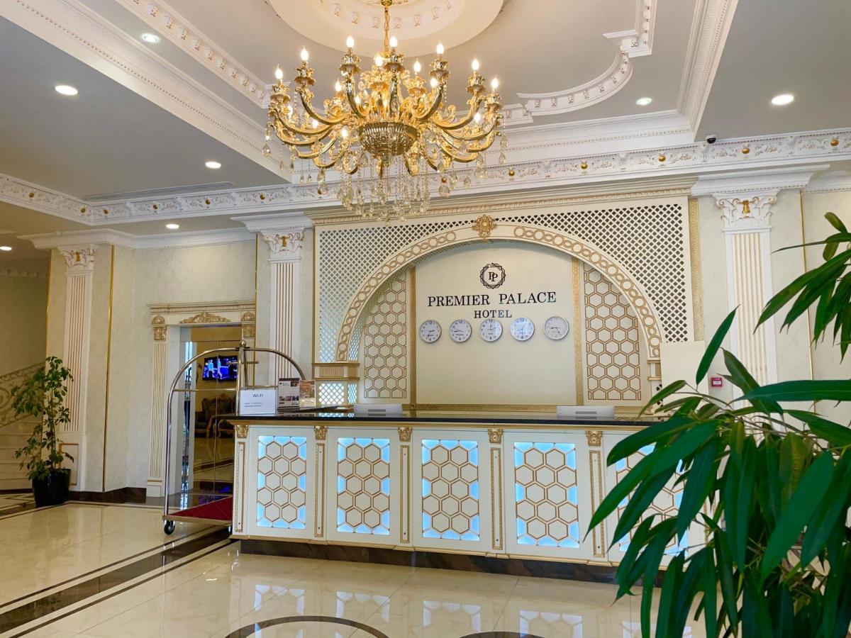 Premier Palace Баку Екстер'єр фото Reception desk
